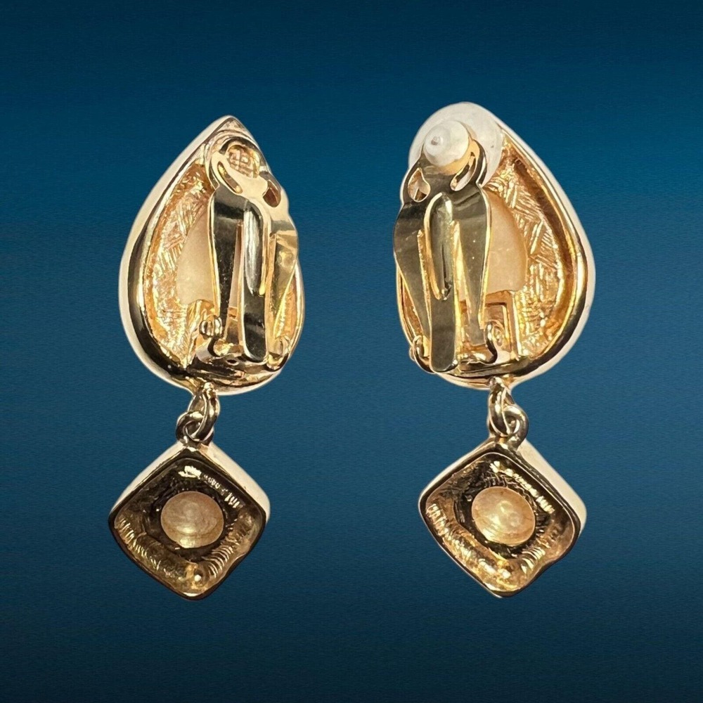 Givenchy Earrings Faux Pearl With Dangle Gold Tone Setting Clip On Vintage - Picture 6 of 6